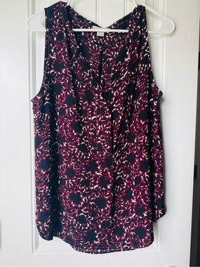 LOFT Black & Burgundy Floral Sleeveless V-Neck Camisole
